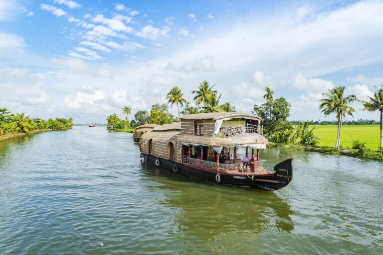alp best travel agent in kochi